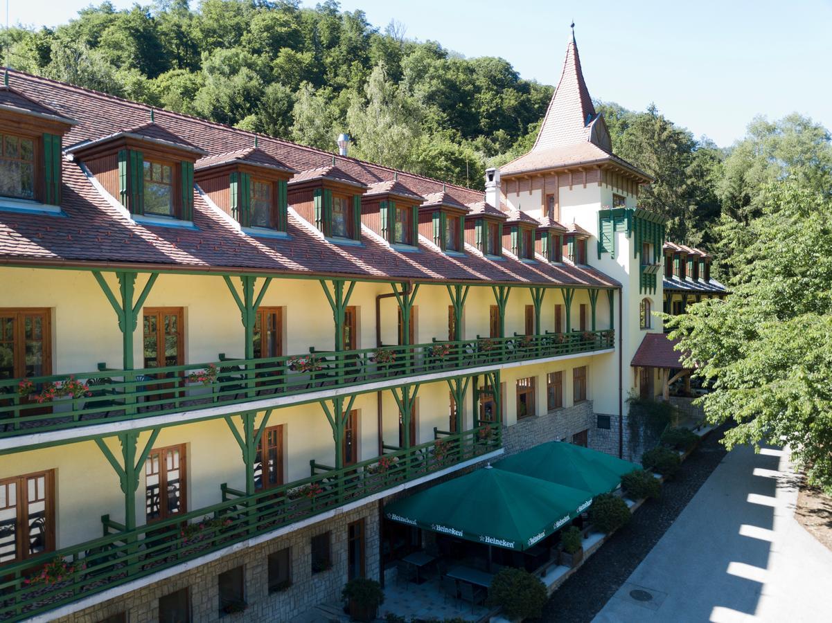 Bakony Hotel Bakonybel Exterior photo